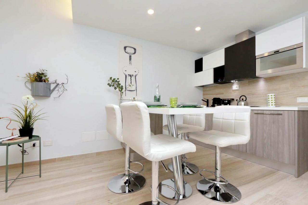 Green Terraced Apartment. 3 Stops From Colosseum المظهر الخارجي الصورة